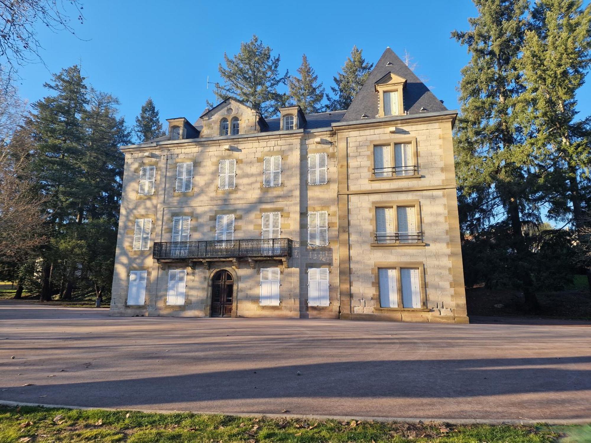 Apartament Chateau De Serignac Malemort Zewnętrze zdjęcie