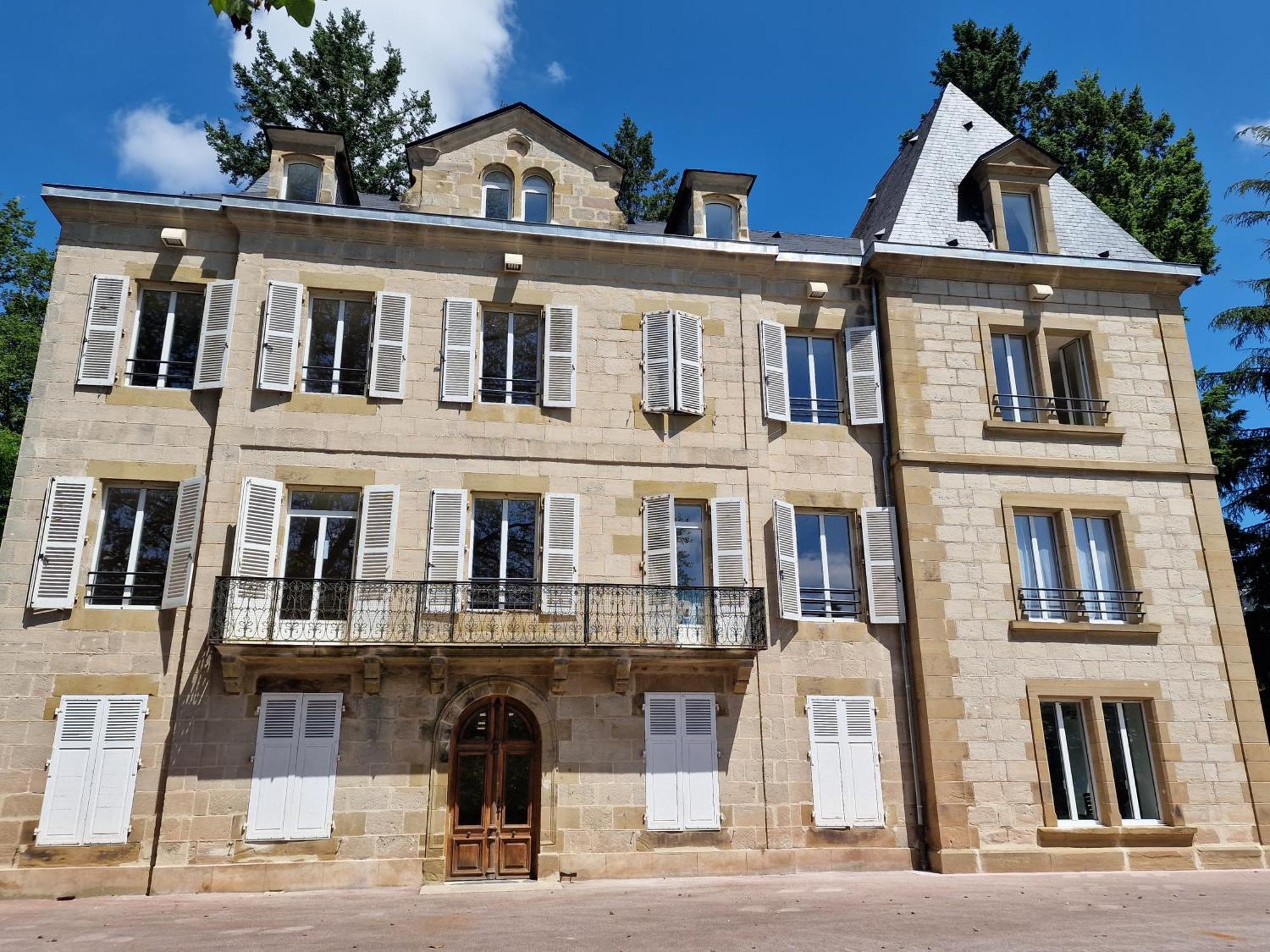 Apartament Chateau De Serignac Malemort Zewnętrze zdjęcie